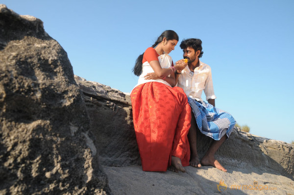 Karisalpattum Gaathinagarum Movie Stills 