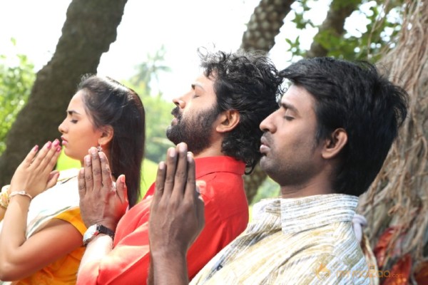 Kathukutti Movie New Photoshoot Stills