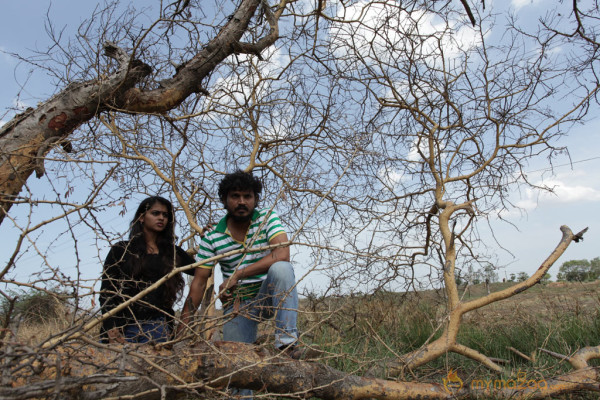 Kavaathu Movie Stills 