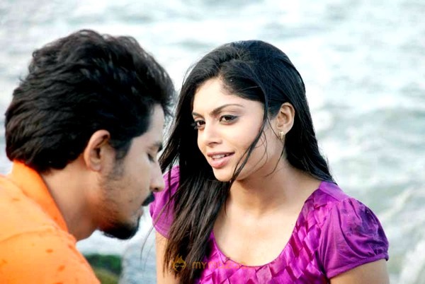 Kola Kolaya Mundhirika Movie Stills