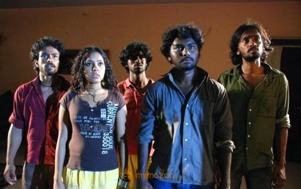 Maathiyosi Movie Stills