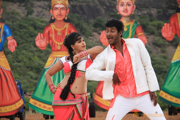 Madha Gaja Raja Movie Latest Stills 