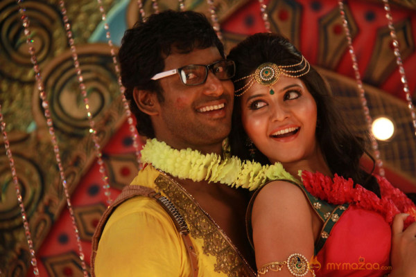 Madha Gaja Raja Movie Latest Stills 