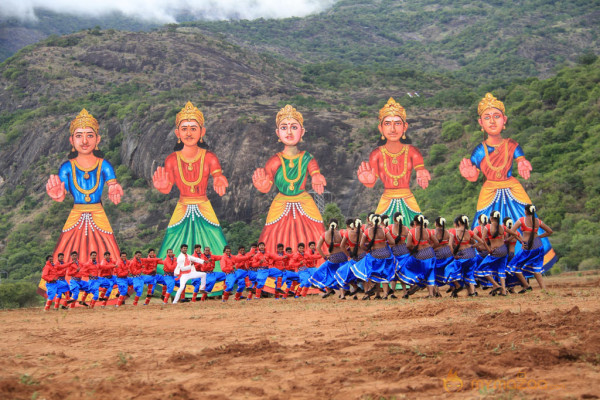 Madha Gaja Raja Movie Latest Stills 