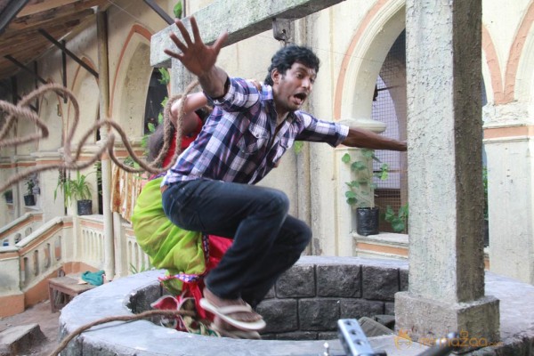 Madha Gaja Raja Movie Stills 