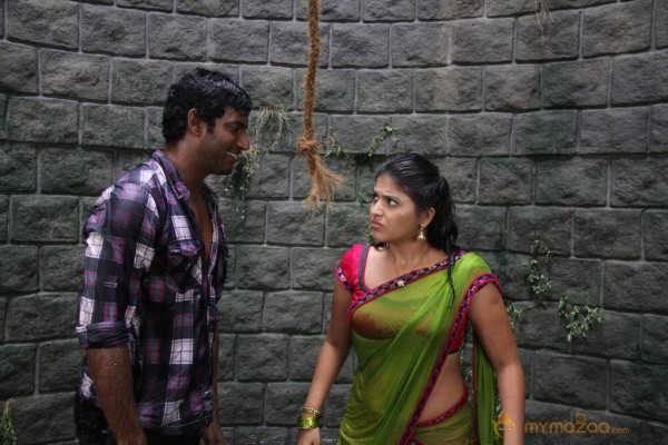 Madha Gaja Raja Movie Stills 