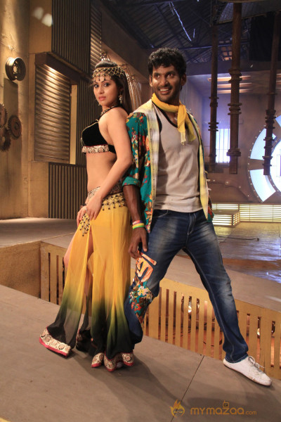 Madha Gaja Raja New Movie Stills 