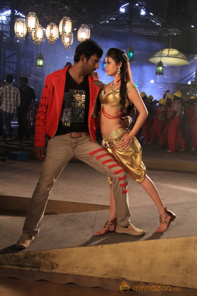 Madha Gaja Raja New Movie Stills 