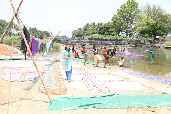 Madha Yaanai Koottam Movie Stills 