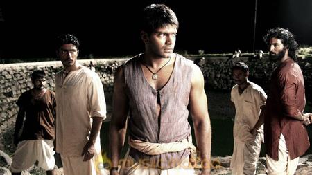 Madrasapattinam Working Stills