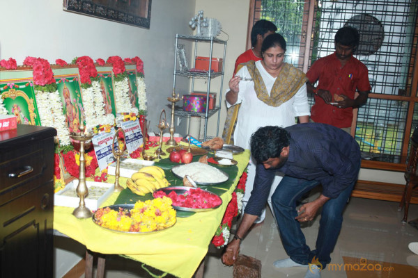 Malini 22 Palayamkottai Movie Working Stills 