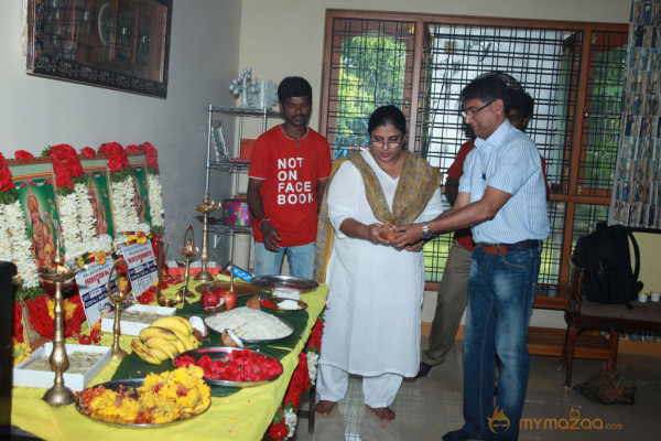 Malini 22 Palayamkottai Movie Working Stills 