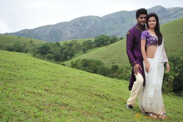 Manadhil Maayam Seidhai Movie Stills 