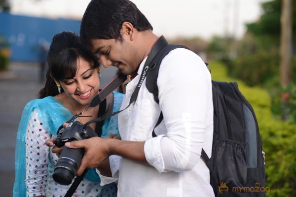 Manadhil Maayam Seidhai Movie Stills 