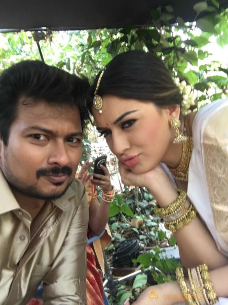 Manithan Movie Stills