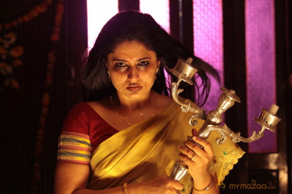 Manthrikan Movie Stills 