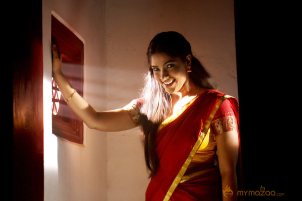 Manthrikan Movie Stills 