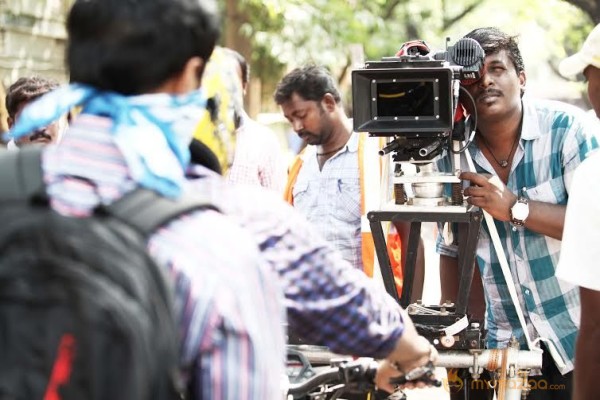 Metro Movie Onlocation Stills