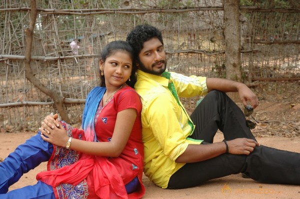 Mouna Mazhai Movie Stills 