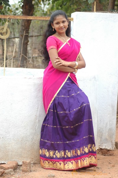 Mouna Mazhai Movie Stills 