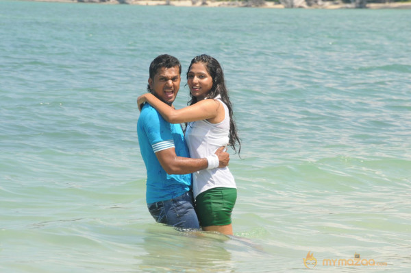 Naalu Perum Romba Nallavanga Movie Stills 