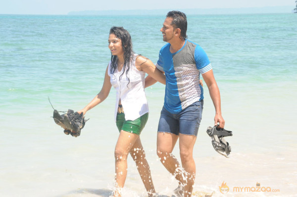 Naalu Perum Romba Nallavanga Movie Stills 