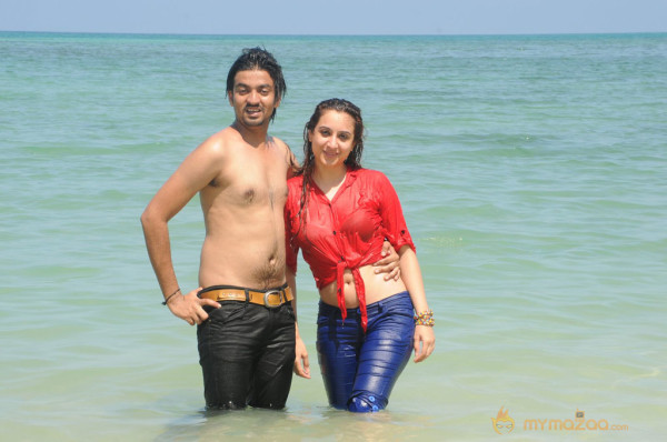 Naalu Perum Romba Nallavanga Movie Stills 