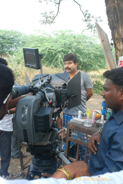 Naalu Ponnu Naalu Pasanga Movie Shooting Spot Stills 