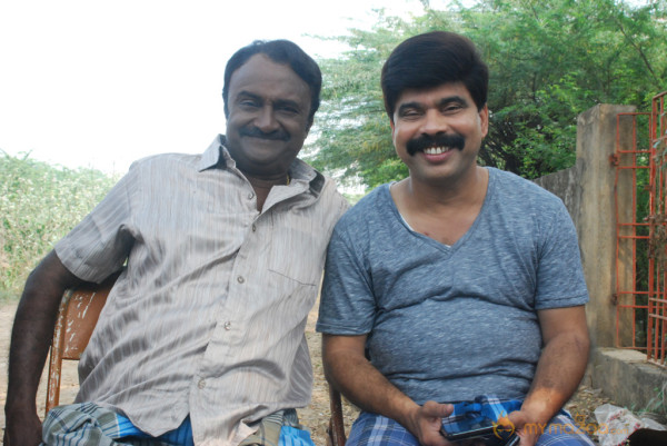 Naalu Ponnu Naalu Pasanga Movie Shooting Spot Stills 