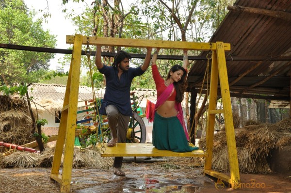 Naanthan Da Movie Stills 