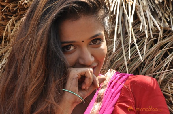 Naanthan Da Movie Stills 