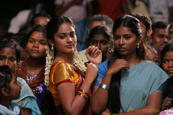 Nalanum Nathinium Movie Stills 