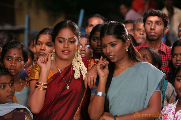 Nalanum Nathinium Movie Stills 