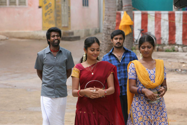 Nalanum Nathinium Movie Stills 