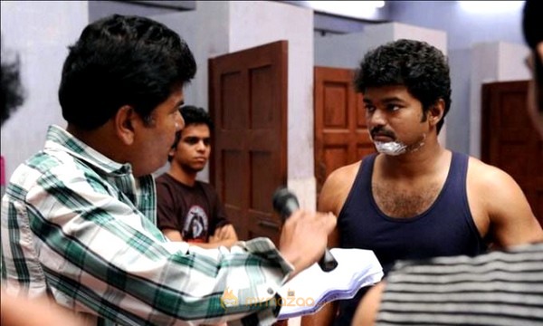 Nanban Movie Stills