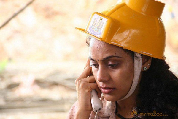 Naveen Chandra Sivappu Movie Latest Stills