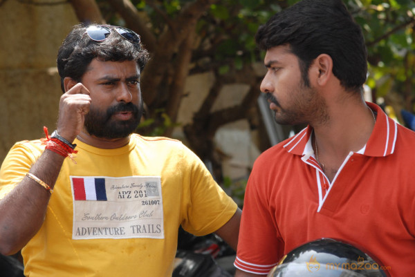 Nee Yellam Nalla Varuva Daa Movie Working Stills 