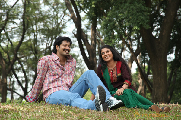 Ninaithathu Yaaro Movie Stills 