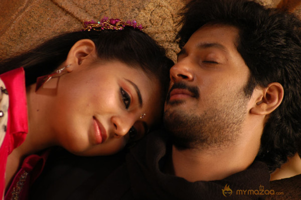 Ninaithathu Yaaro Movie Stills 