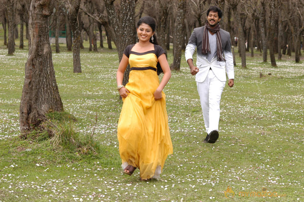 Ninaithathu Yaaro Movie Stills 