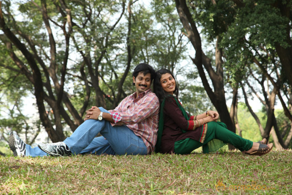 Ninaithathu Yaaro Movie Stills 