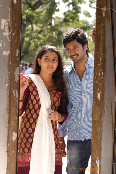 Ninaithathu Yaroo Movie Stills 