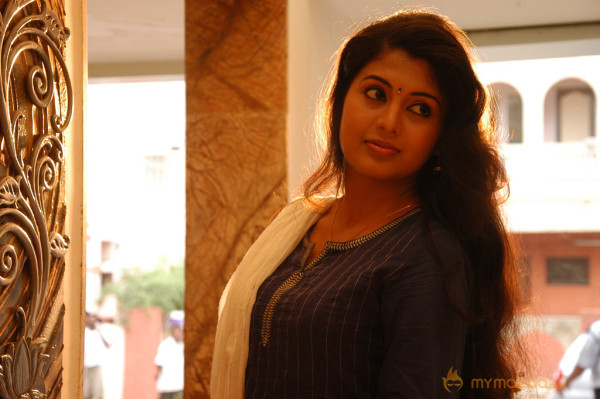 Ninaithathu Yaroo Movie Stills 