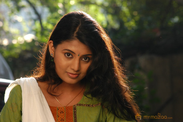 Ninaithathu Yaroo Movie Stills 