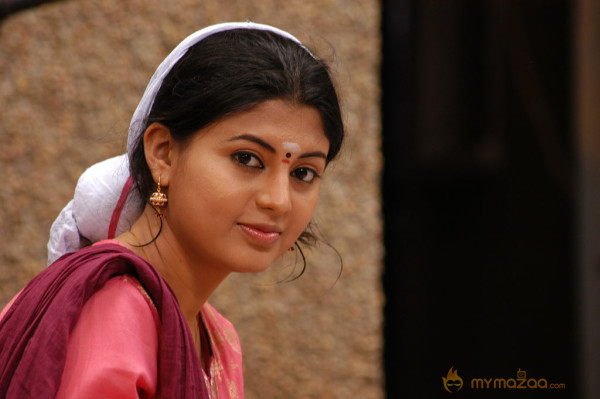 Ninaithathu Yaroo Movie Stills 