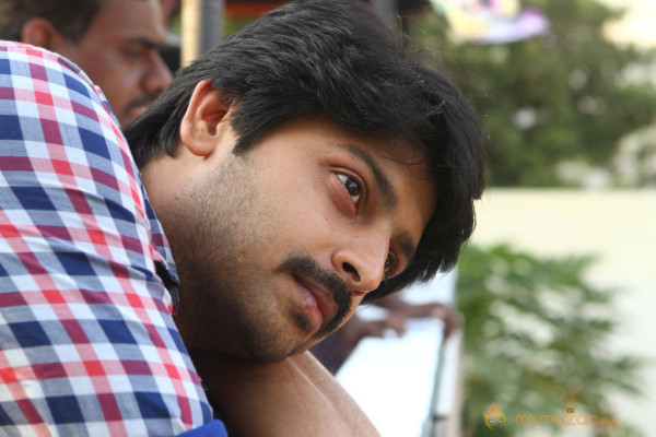 Om Shanthi Om Movie Stills 