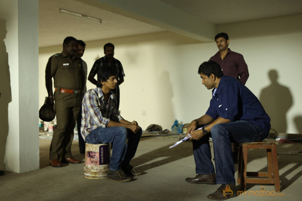 Onaayum Aattukkuttiyum Movie Stills 