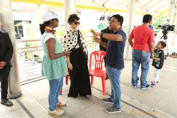 Oru Melliya Kodu movie working Stills