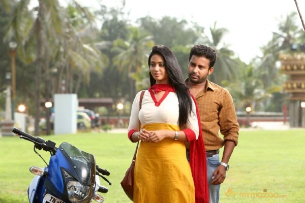 Oru Naal Koothu Movie Still