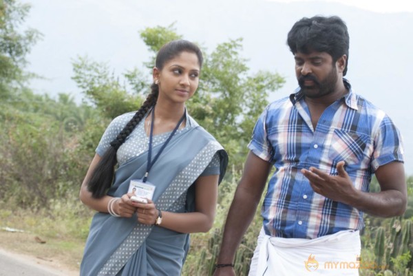 Oru Oorla Movie Stills 